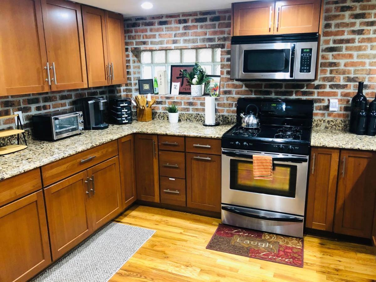 Updated Amazing Bi -Level Condo Minutes From Water Views Of New York City North Bergen Eksteriør bilde